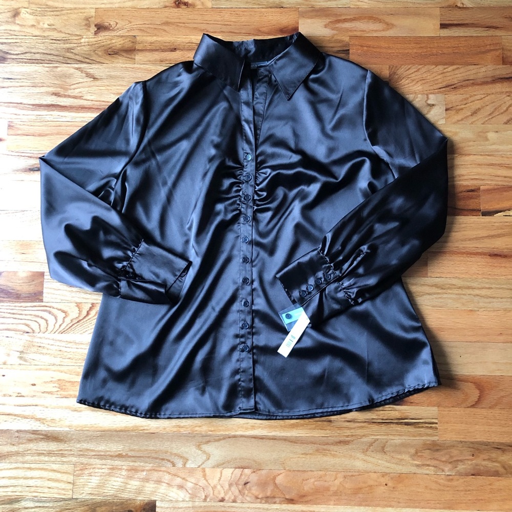 Apt 9 button down